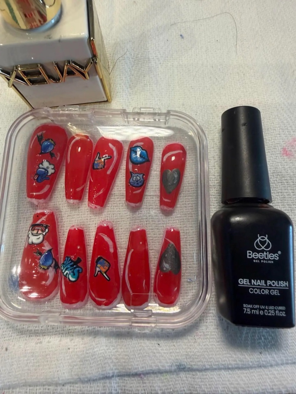 Red Gel Nail Polish & Press-On Nail Set